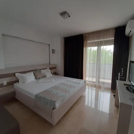 Apartament Sebastian - Vila Sophia 3 Apartment *